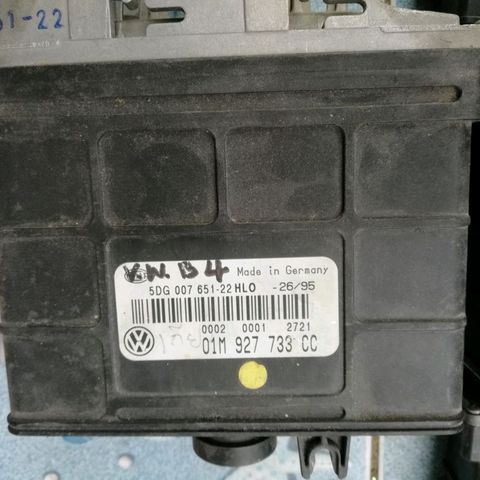 Şanzıman kontrol ünitesi otomatik şanzıman kontrol ünitesi ECU VW 01M927733CC, 5DG007651-22 ,, Golf 3, Passat 3A