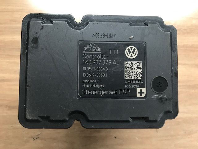 VW Golf 6 ABS Pompa Beyni TRW 1K0907379AJ 1K0 907 379 AJ 1K0 614 517 AT 10.0961-0334.3 10.0212-0481.4